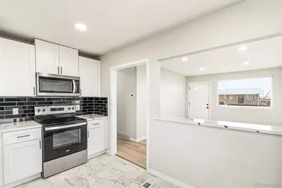 6890 Ivanhoe Street, Commerce City, CO 80022 - Photo 10