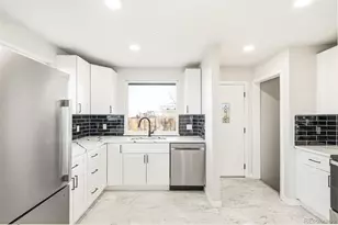 6890 Ivanhoe St, Commerce City, CO 80022 - Photo 8