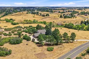 9302 N Heather Dr, Castle Rock, CO 80108 - Photo 2