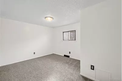 2307 S Colorado Avenue, Loveland, CO 80537 - Photo 24