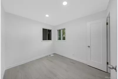 2921 Jasmine Street, Denver, CO 80207 - Photo 8