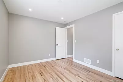 2323 N Niagara Street, Denver, CO 80207 - Photo 30