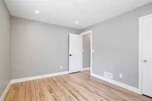 2323 N Niagara St, Denver, CO 80207 - Photo 30