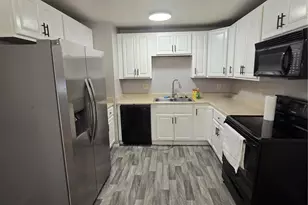 14240 E 22nd Pl, Aurora, CO 80011 - Photo 8