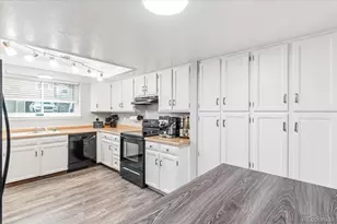 7677 S Monaco Circle, Centennial, CO 80112 - Photo 12