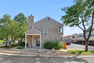 822 Summer Dr, Highlands Ranch, CO 80126 - Photo 2
