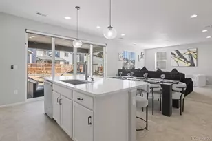 3856 Fultondale St, Aurora, CO 80019 - Photo 8