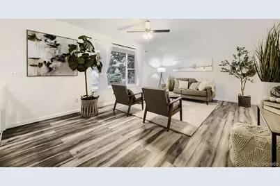 554 S Kittredge Way, Aurora, CO 80017 - Photo 2