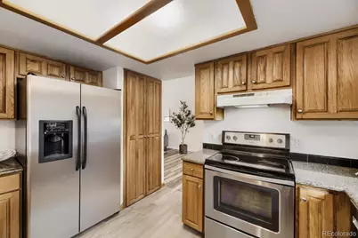 554 S Kittredge Way, Aurora, CO 80017 - Photo 10