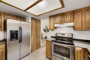 554 S Kittredge Way, Aurora, CO 80017 - Photo 10