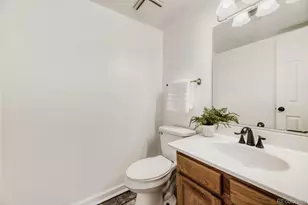 554 S Kittredge Way, Aurora, CO 80017 - Photo 12