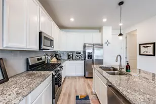 1989 S Upham Ct, Denver, CO 80227 - Photo 8