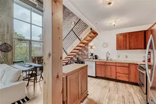 1050 Cherokee St, Denver, CO 80204 - Photo 8