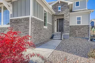 6689 S Vandriver Way, Aurora, CO 80016 - Photo 2