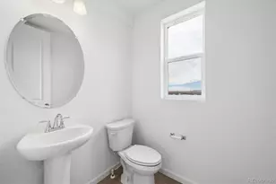 24091 E 30th Pl, Aurora, CO 80019 - Photo 10