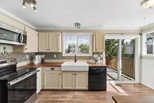 8074 S Estes Ct, Littleton, CO 80128 - Photo 4