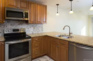 4286 S Salida Way, Aurora, CO 80013 - Photo 2