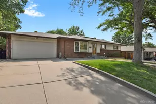 2834 S Zurich Ct, Denver, CO 80236 - Photo 2