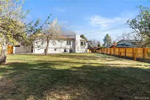 5366 W Portland Dr, Littleton, CO 80128 - Photo 46