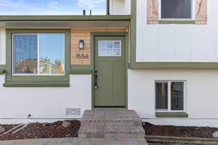 1558 S Laredo Ct, Aurora, CO 80017 - Photo 1