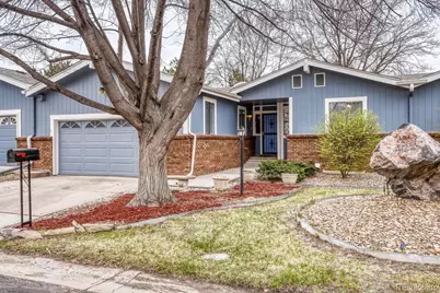 11962 E Maple Avenue, Aurora, CO 80012 - Photo 2