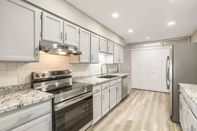 11962 E Maple Avenue, Aurora, CO 80012 - Photo 8