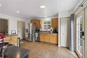 542 N 4th St, Silt, CO 81652 - Photo 8