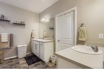27227 E Maple Avenue, Aurora, CO 80018 - Photo 16