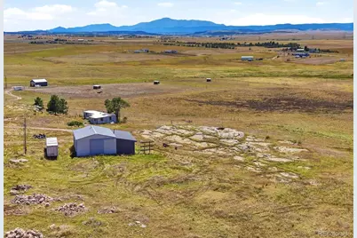 911 Private Road 112, Elizabeth, CO 80107 - Photo 2
