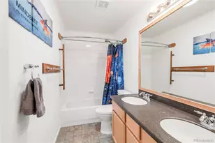 1510 S De Gaulle Cir, Aurora, CO 80018 - Photo 22