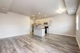 2671 Sable Blvd, Aurora, CO 80011 - Photo 4