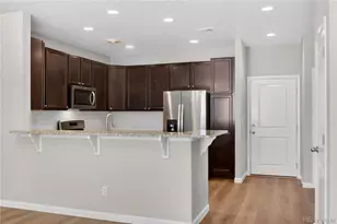 1804 S Buchanan Cir, Aurora, CO 80018 - Photo 8
