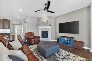 18812 W 84th Ave, Arvada, CO 80007 - Photo 4