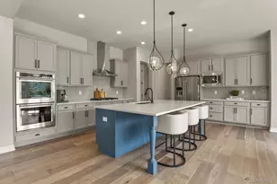 27500 E Lakeview Dr, Aurora, CO 80016 - Photo 16