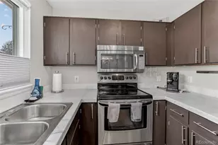 889 Summer Dr, Highlands Ranch, CO 80126 - Photo 2