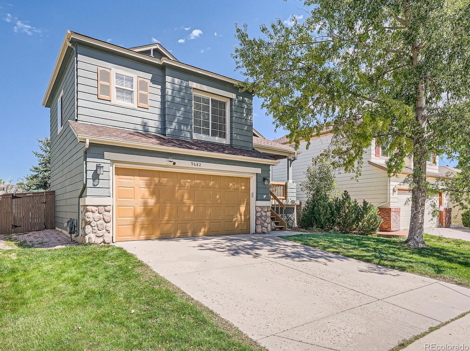 9682 Queenscliffe Dr, Littleton, CO 80130-7186