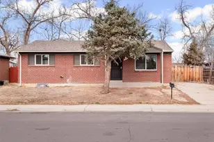 13061 Olmsted Pl, Denver, CO 80239 - Photo 12