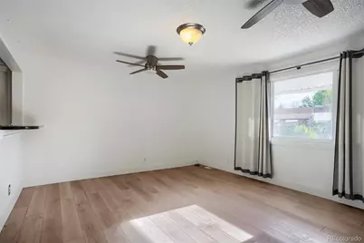 5542 Sable Street, Denver, CO 80239 - Photo 4