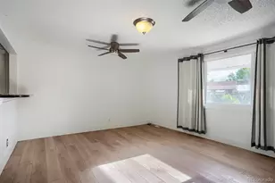 5542 Sable St, Denver, CO 80239 - Photo 4