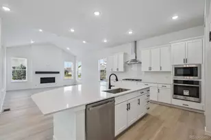 3801 Emerald Shore Cir, Loveland, CO 80538 - Photo 4