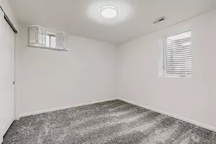 689 Jasper St, Aurora, CO 80011 - Photo 20