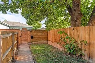 5194 E 33rd Ave, Denver, CO 80207 - Photo 14