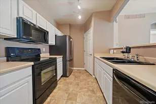 5255 Memphis Street, Denver, CO 80239 - Photo 8
