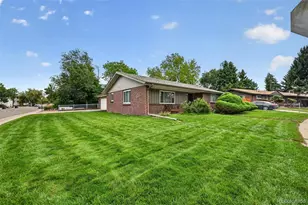 2124 S Fenton St, Denver, CO 80227 - Photo 2