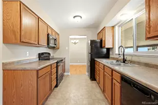 5603 S Huron St, Littleton, CO 80120 - Photo 12
