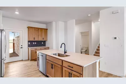 697 N Ukraine Street, Aurora, CO 80018 - Photo 4
