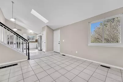 523 Chiswick Circle, Littleton, CO 80126 - Photo 4