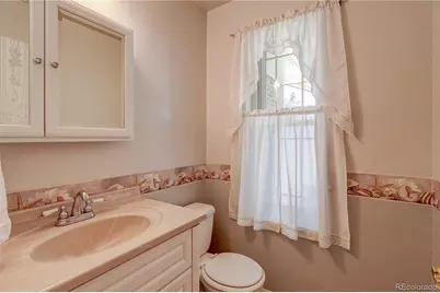 16754 E Kepner Place, Aurora, CO 80017 - Photo 42