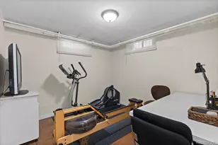 1922 Monaco Pkwy, Denver, CO 80220 - Photo 32