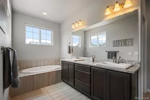 560 E Fremont Pl, Littleton, CO 80122 - Photo 24